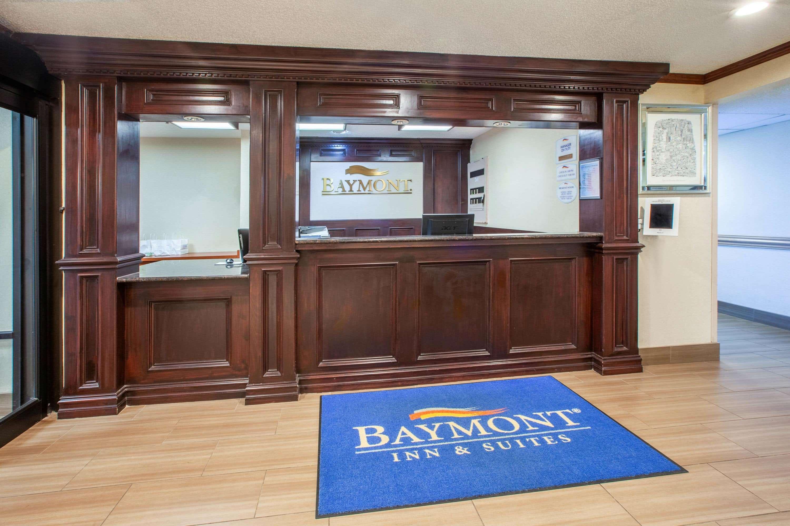 Hotel Baymont By Wyndham Grand Rapids Airport Cascade Esterno foto